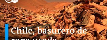 Desierto de Atacama invadido por ropa usada