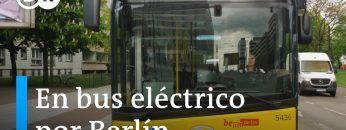 Manejar un autobús eléctrico por Berlín