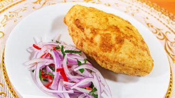 PAPA RELLENA | RECETA PERUANA | SUPER FACIL Y DELICIOSA | Sazón y Corazón