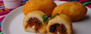 ¡Prepara las mejores PAPAS RELLENAS PERUANAS!