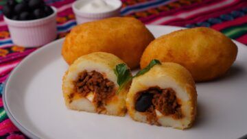 ¡Prepara las mejores PAPAS RELLENAS PERUANAS!